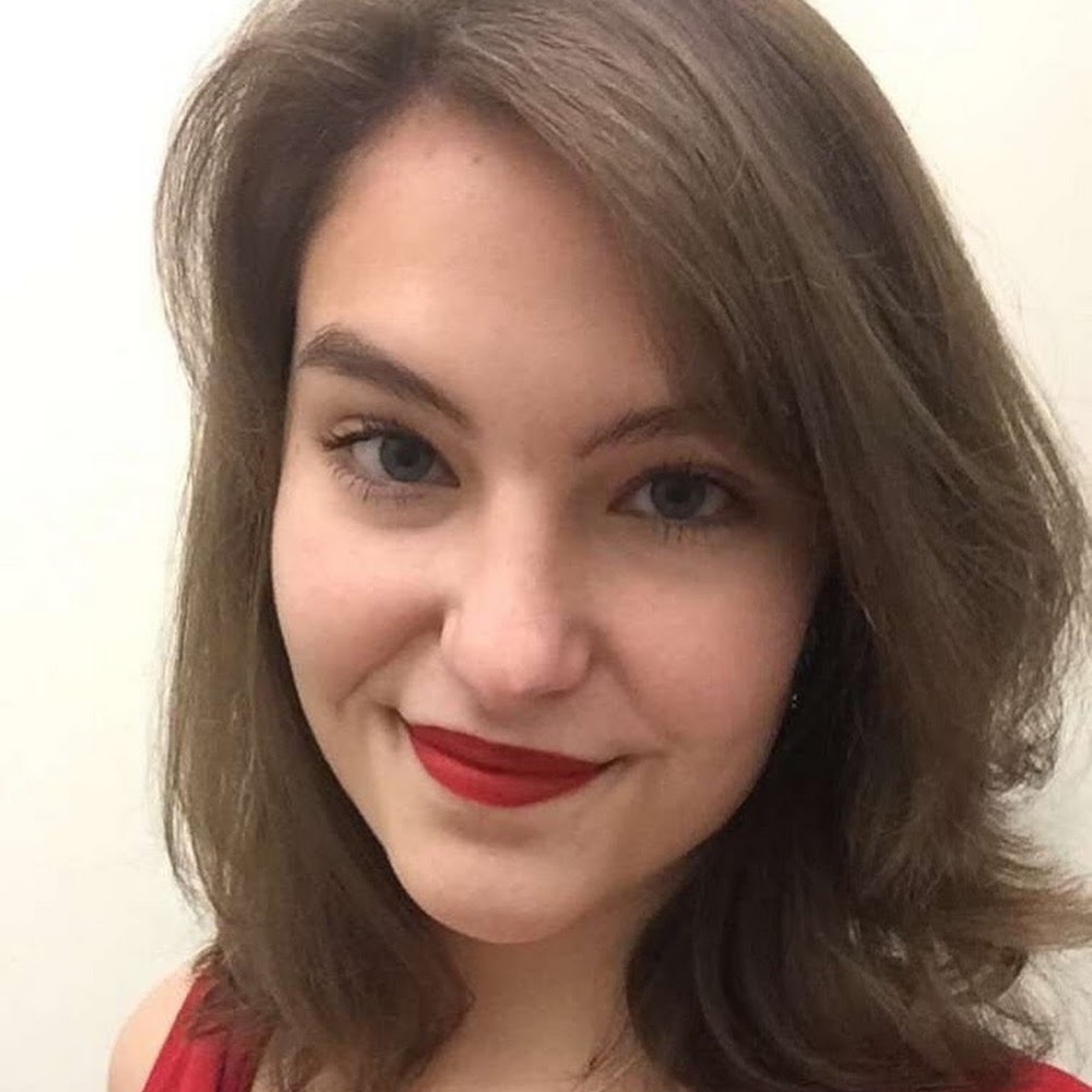 Meet your Posher, Alicia